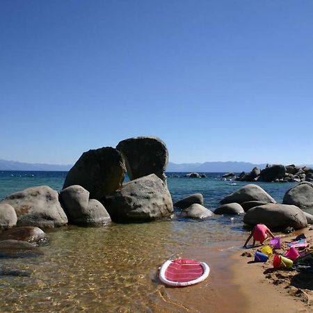 Lake Views, Pet-Friendly Cabin With Hot-Tub In King'S Beach كينغس بيتش المظهر الخارجي الصورة