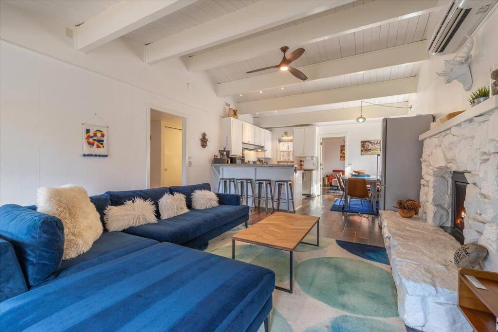 Lake Views, Pet-Friendly Cabin With Hot-Tub In King'S Beach كينغس بيتش المظهر الخارجي الصورة