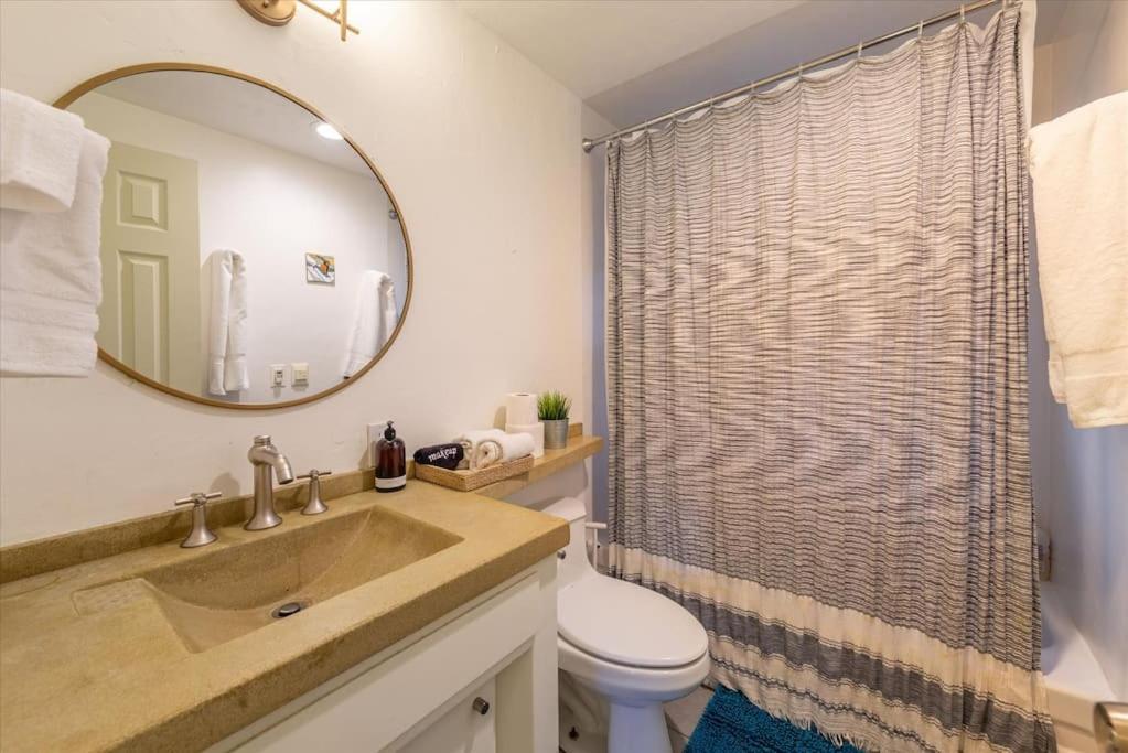 Lake Views, Pet-Friendly Cabin With Hot-Tub In King'S Beach كينغس بيتش المظهر الخارجي الصورة